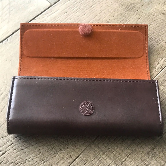 Hugo Boss Leather Glasses Case - Picture 5 of 5
